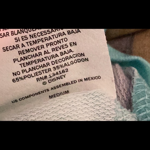 NEW Disney Little Mermaid Kiss the Girl sweatshirt Size Medium Ariel and Eric - Picture 5 of 6